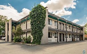 The Sage Hotel